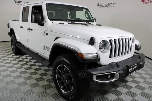New 2020 Jeep Gladiator Overland 4d Crew Cab In Bloomington
